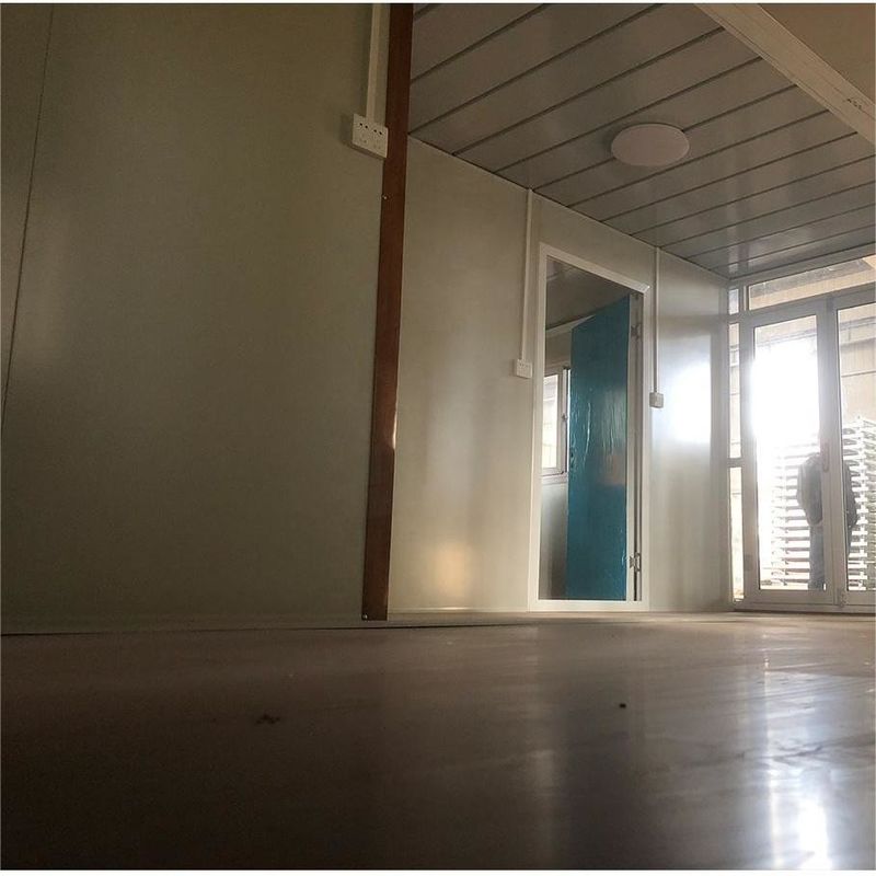 Brande 20/40Ft Konteyner Genişletilebilir Prefabrik Ev 5 Yatak Odalı taşınabilir konteyner evleri saklama kabı evleri