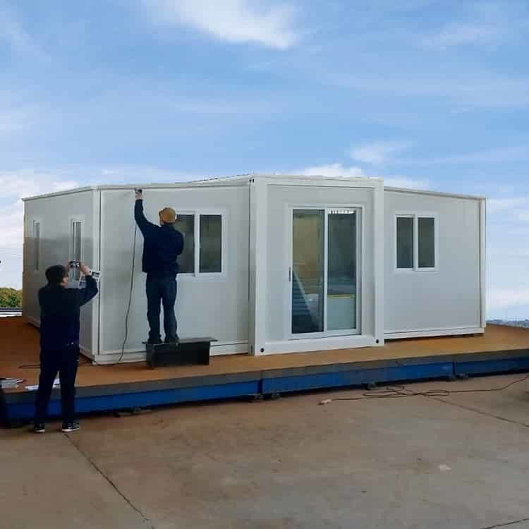 ODM Yenilikçi Genişletilebilir Prefab Ev Verimli Üst 2.46 ~ 2.59m Dahili Yükseklik