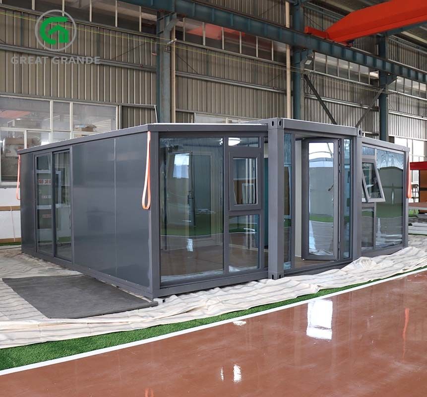 20FT Genişletilebilir Konteyner Ev tasarımı Siyah Çerçeve Siyah Duvar Paneli EPS Tempered Glass Kapı