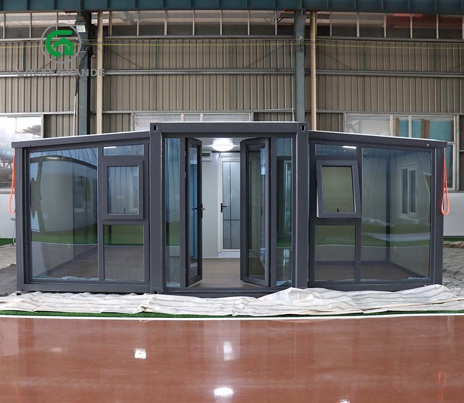 20FT Genişletilebilir Konteyner Ev tasarımı Siyah Çerçeve Siyah Duvar Paneli EPS Tempered Glass Kapı